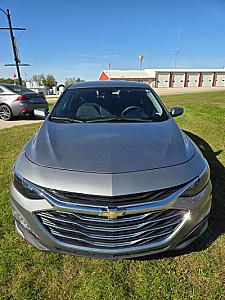 2025 Chevrolet Malibu LT - Thumbnail 2