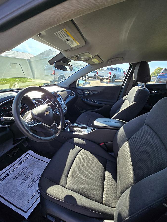 2025 Chevrolet Malibu LT - Image 9