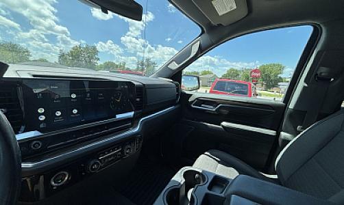 2022 Chevrolet Silverado LT - Thumbnail 15