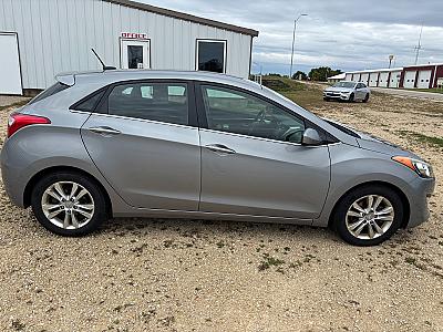 2015 Hyundai Elantra GT Base - Thumbnail 3