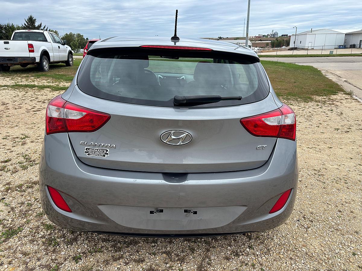 2015 Hyundai Elantra GT Base - Image 4