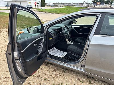 2015 Hyundai Elantra GT Base - Thumbnail 6