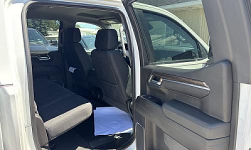 2022 Chevrolet Silverado LT - Thumbnail 17