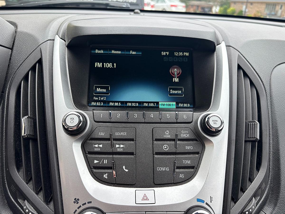 2016 Chevrolet Equinox LT - Image 10