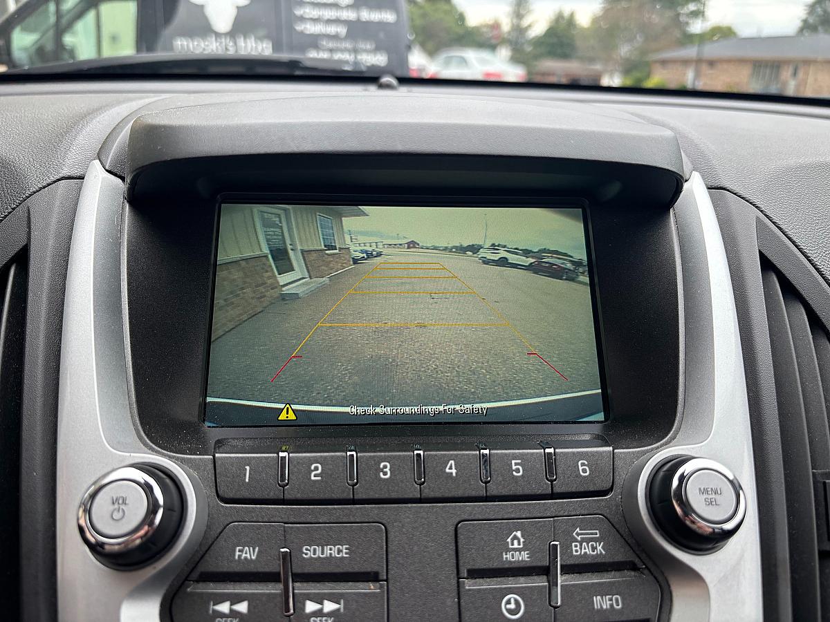2016 Chevrolet Equinox LT - Image 11