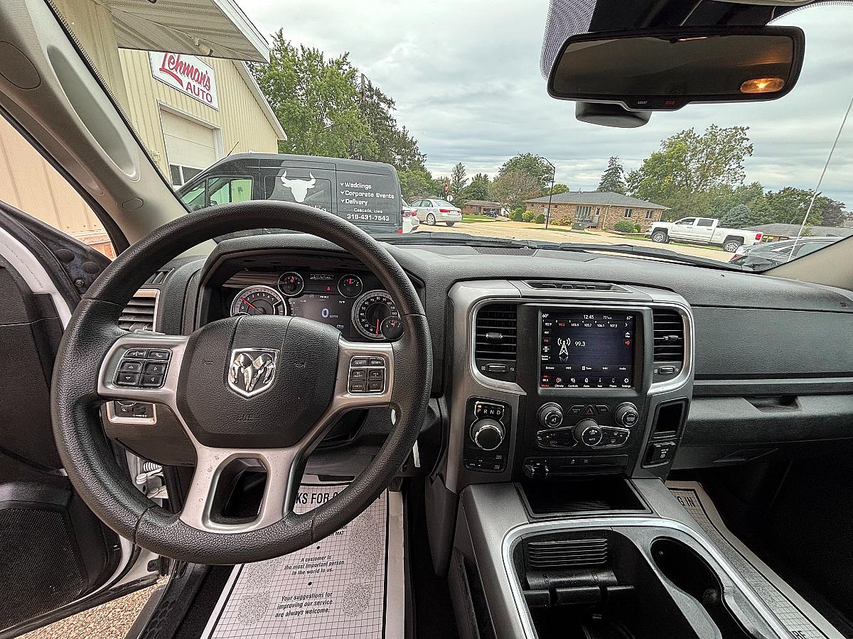2022 RAM 1500 Classic SLT - Image 7