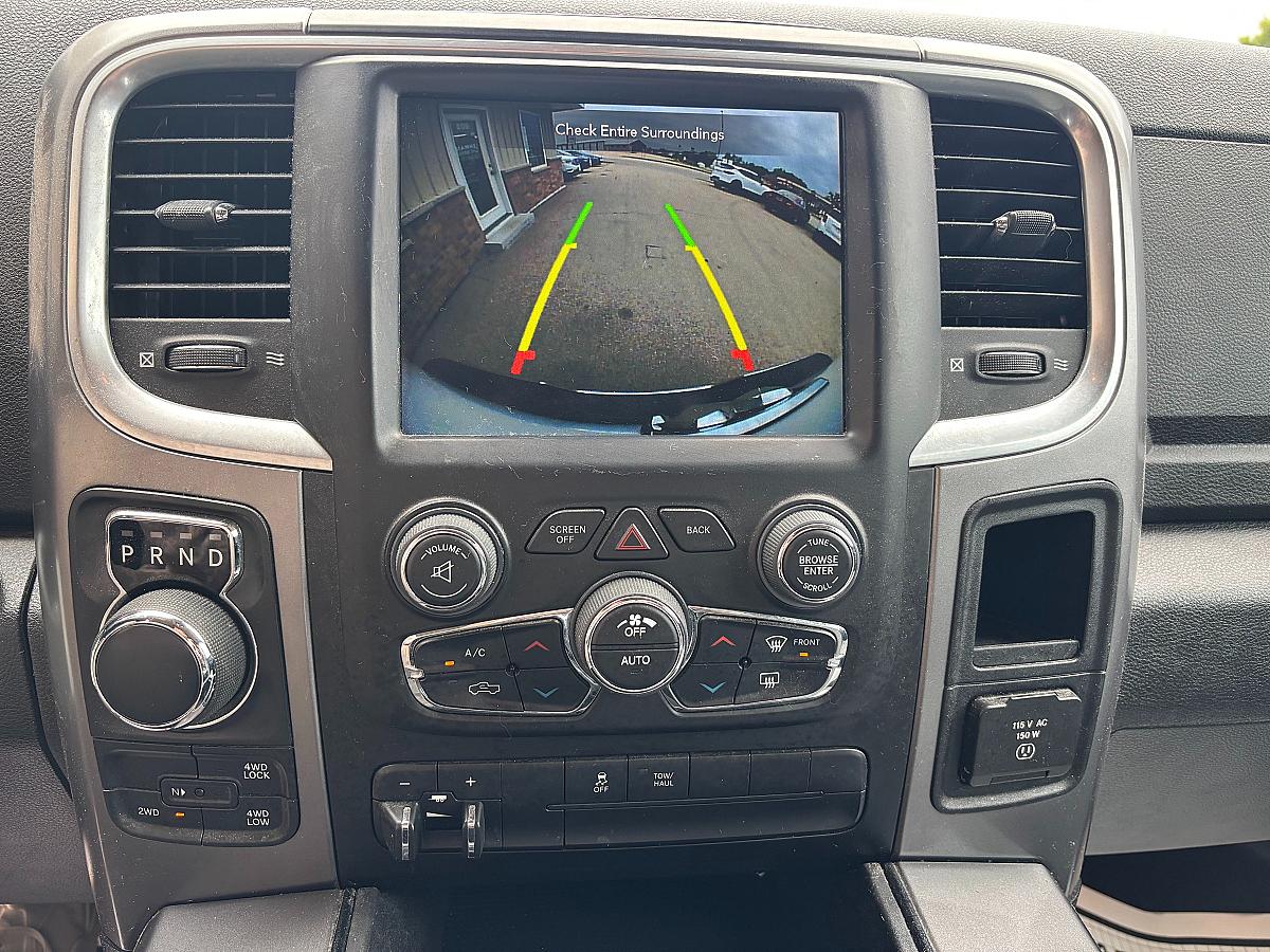 2022 RAM 1500 Classic SLT - Image 8