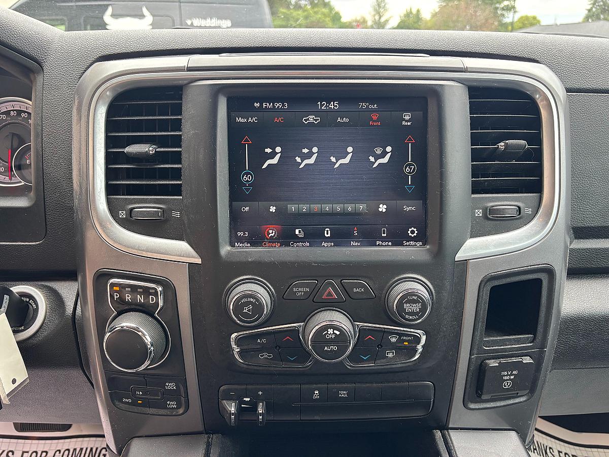 2022 RAM 1500 Classic SLT - Image 10