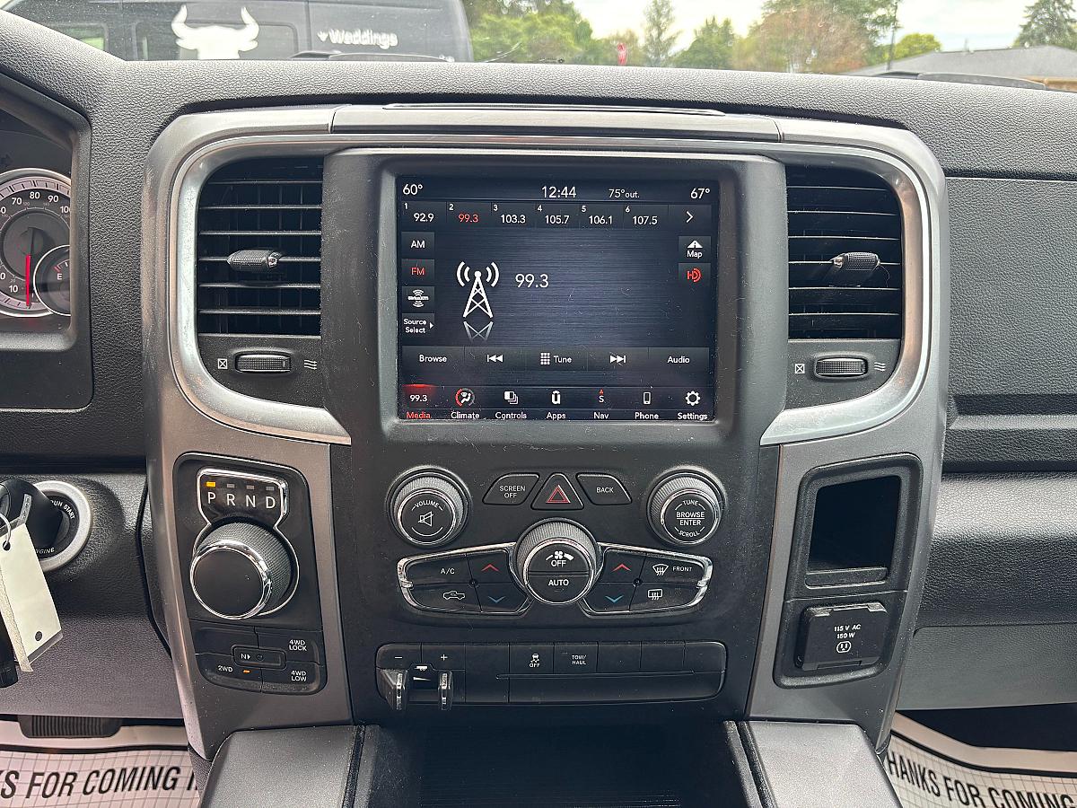 2022 RAM 1500 Classic SLT - Image 11
