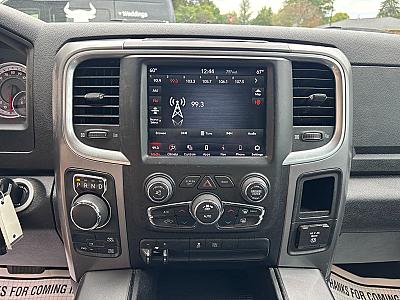2022 RAM 1500 Classic SLT - Thumbnail 11