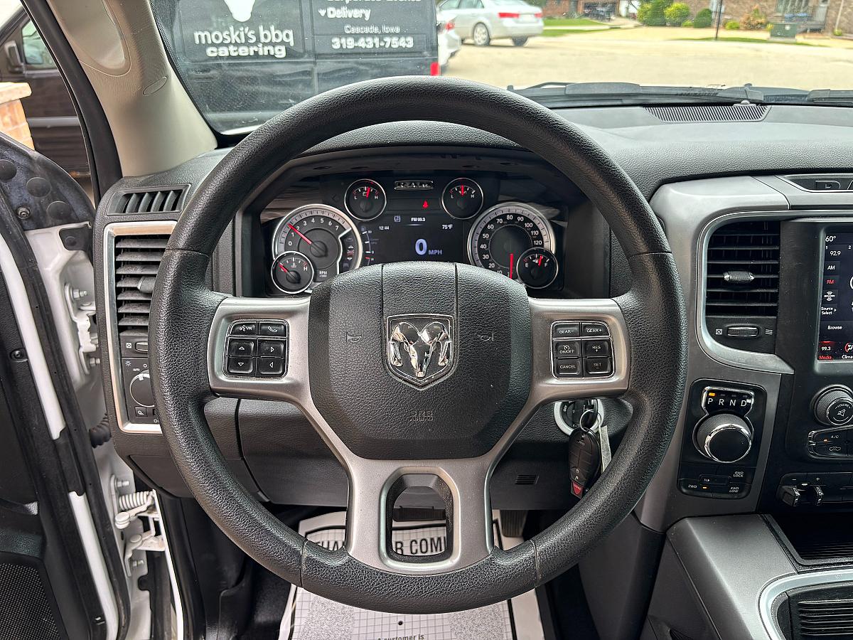 2022 RAM 1500 Classic SLT - Image 13