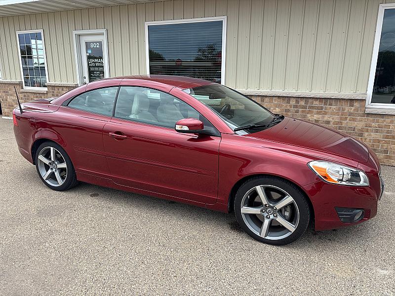 2011 Volvo C70 T5