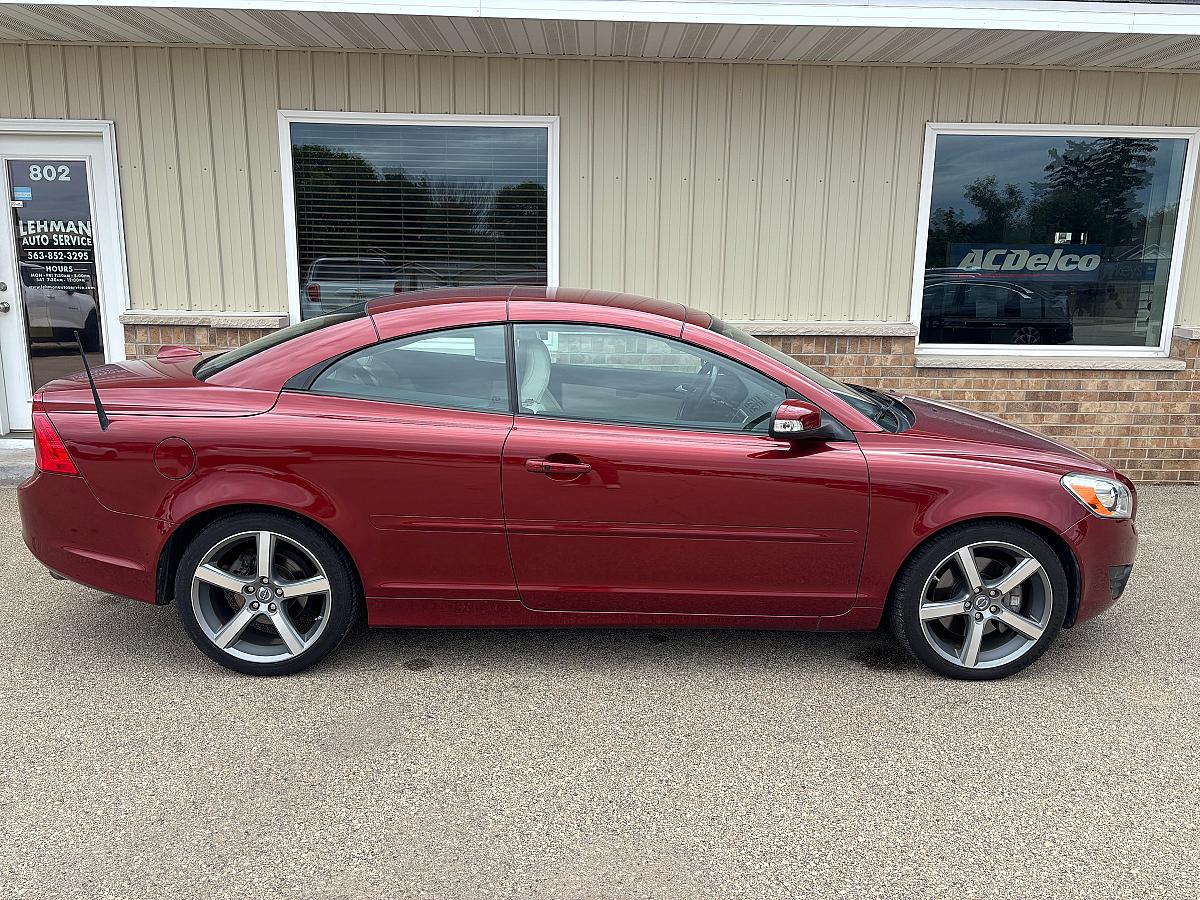 2011 Volvo C70 T5 - Image 3