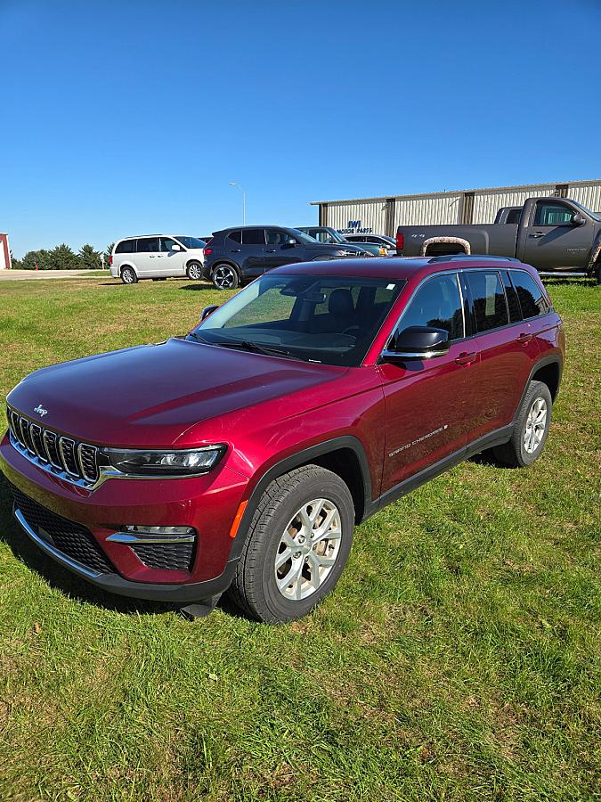 2023 Jeep Grand Cherokee Limited - Image 1