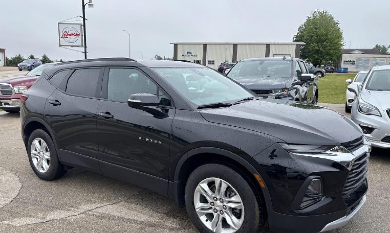 2022 Chevrolet Blazer AWD - Image 2